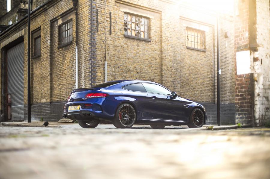  Mercedes-AMG C63 S Coupe 2016 года  (UK) (фото 5 из 30)